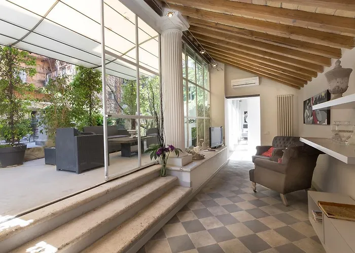 Romantic Loft Spanish Steps