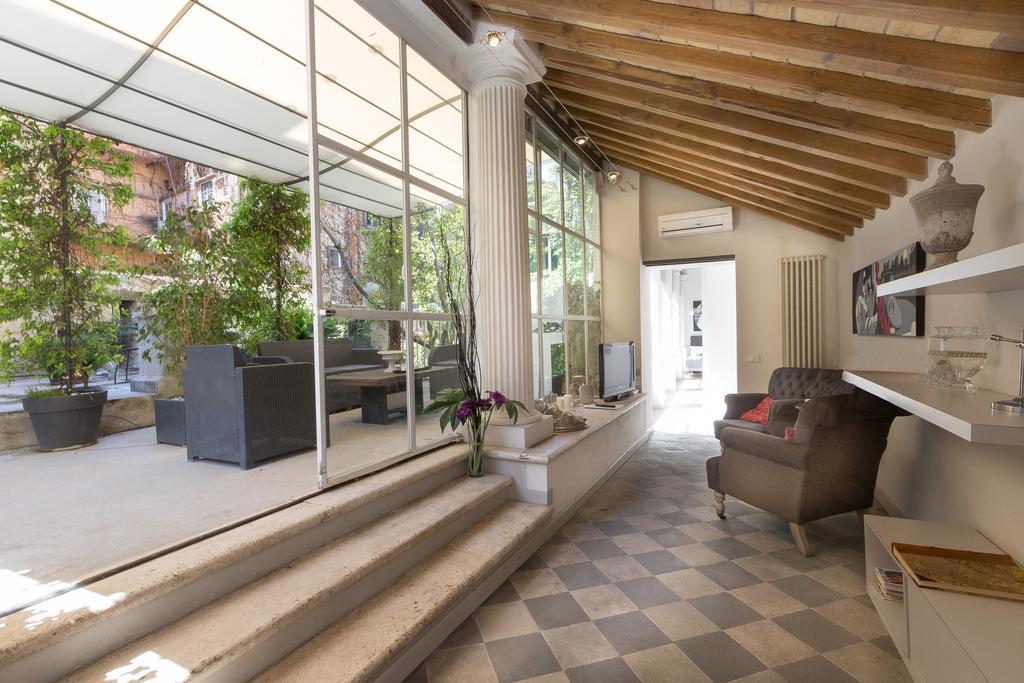 Romantic Loft Spanish Steps